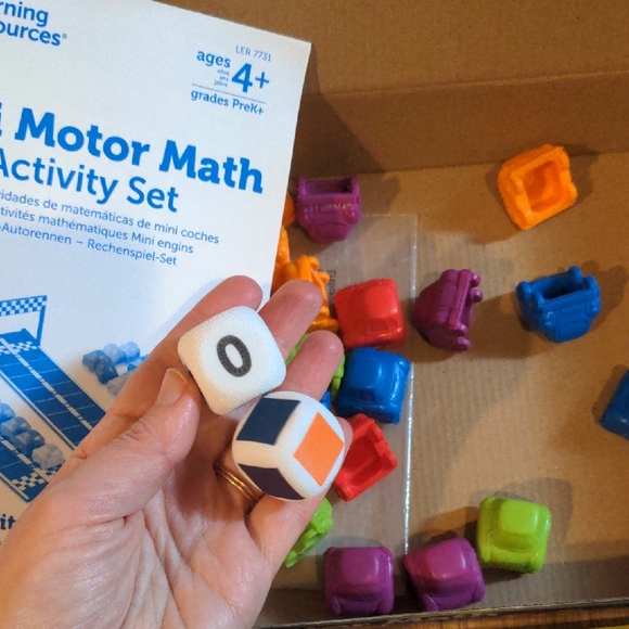 Mini Motor Math Activity Set - Multicolor - Picture 3 of 3